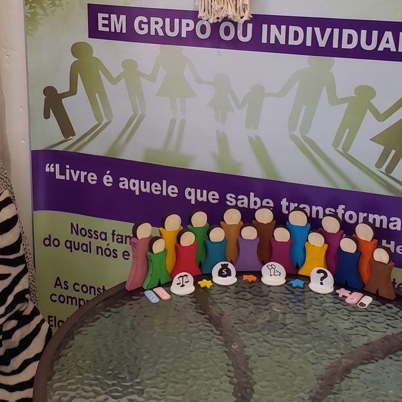 Os representantes, na constelação, consultório de Isabela Cortez na Vila da Penha